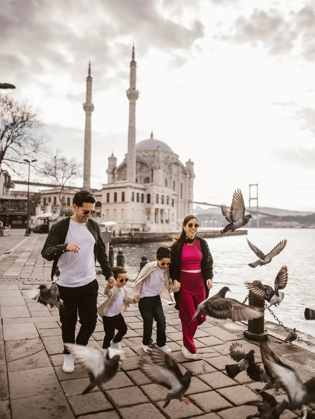 伊斯坦布尔奥塔科伊家庭摄影:欢乐与永恒的肖像 - Photo 5