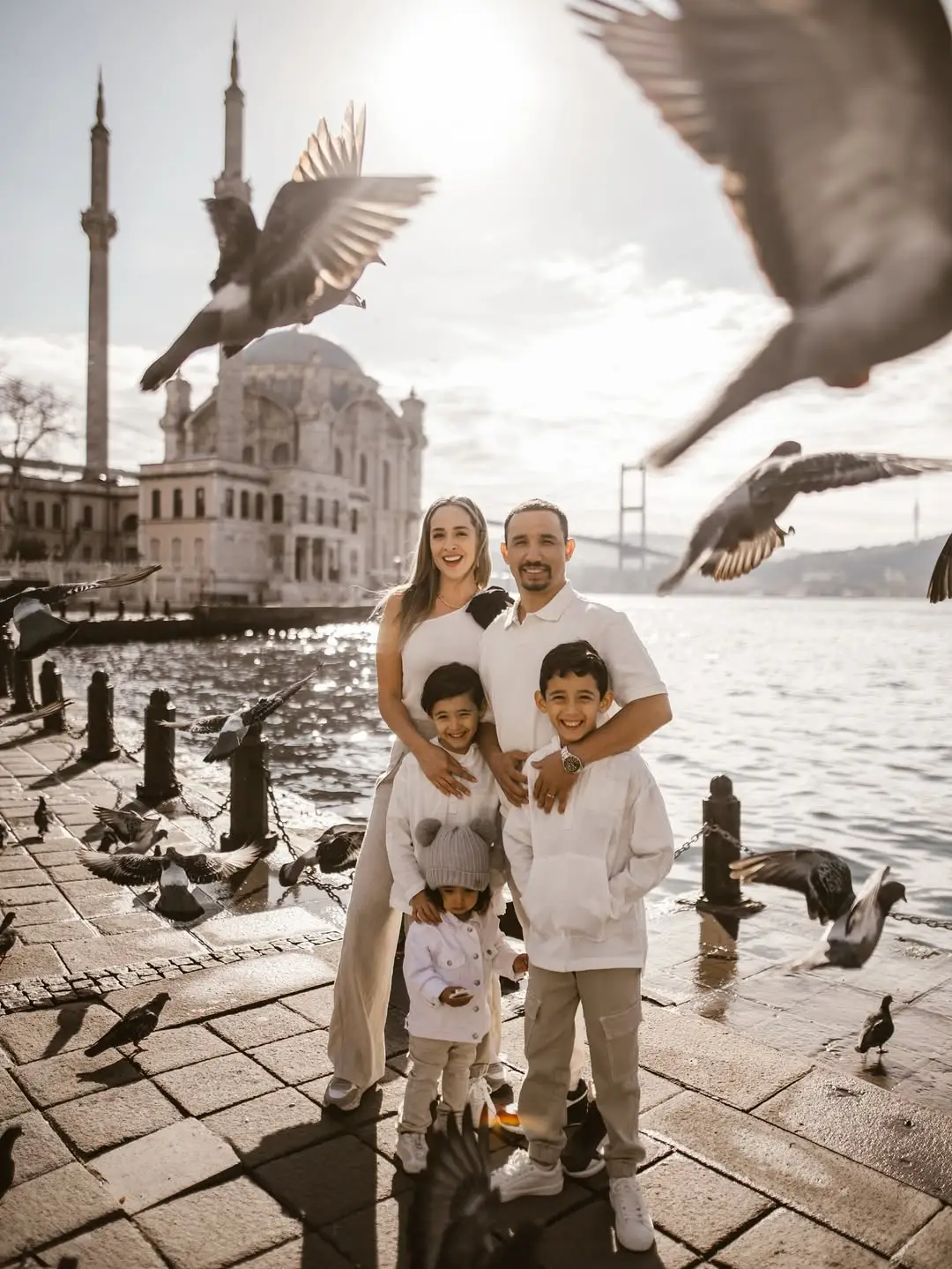伊斯坦布尔奥塔科伊家庭摄影:欢乐与永恒的肖像 - Photo 4