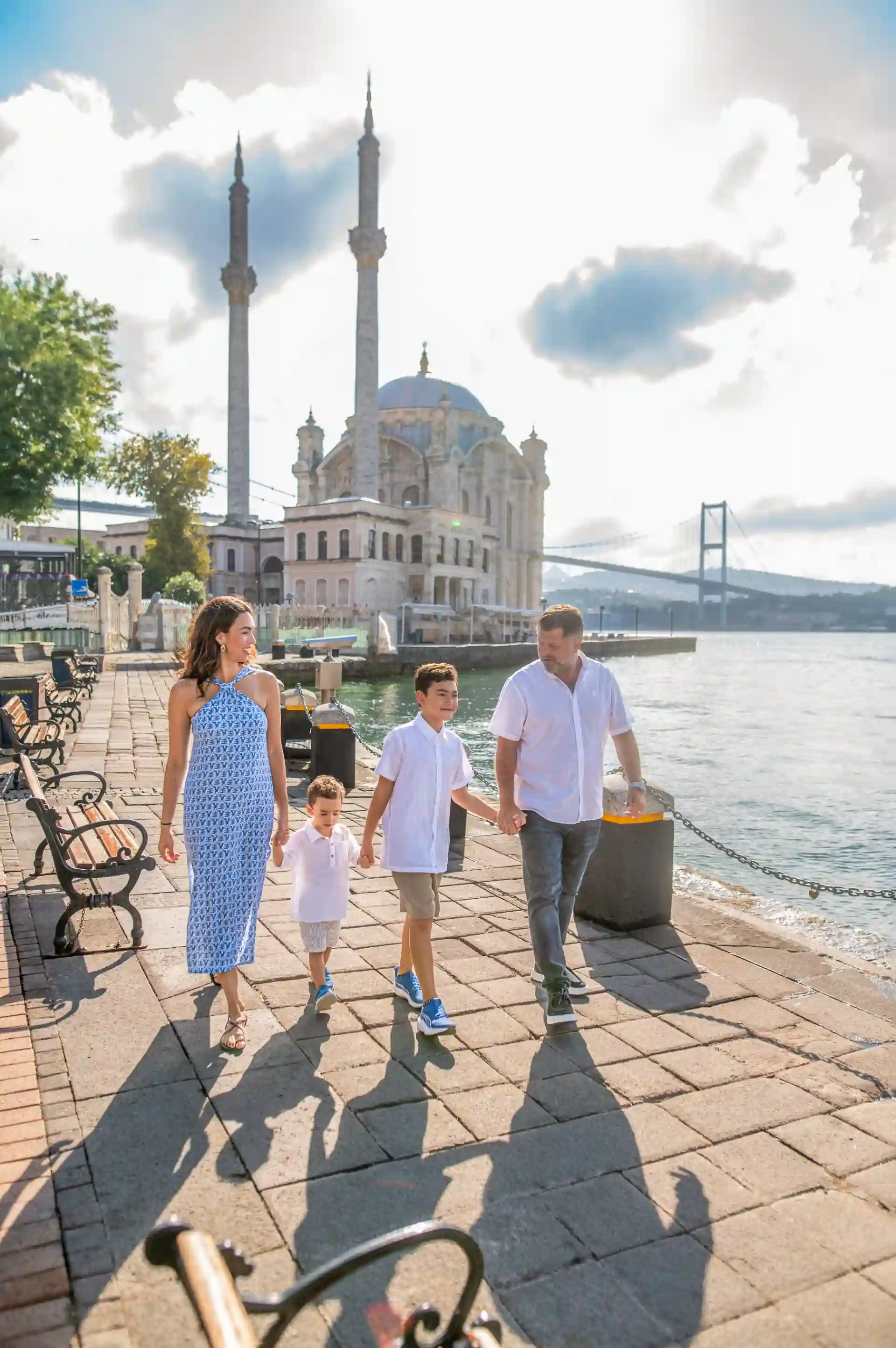 İstanbul'da Aile Fotoğraf Çekimi: Eğlenceli ve Zamansız Portreler - Photo 6