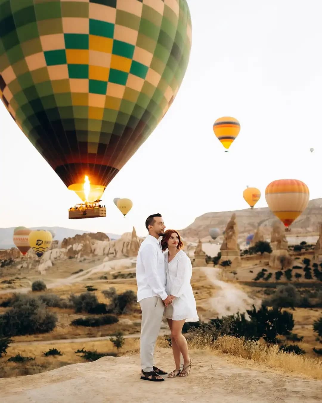 Magical Cappadocia Sunrise Couple Photoshoot: Balloons & Fairy Chimneys - Photo 3