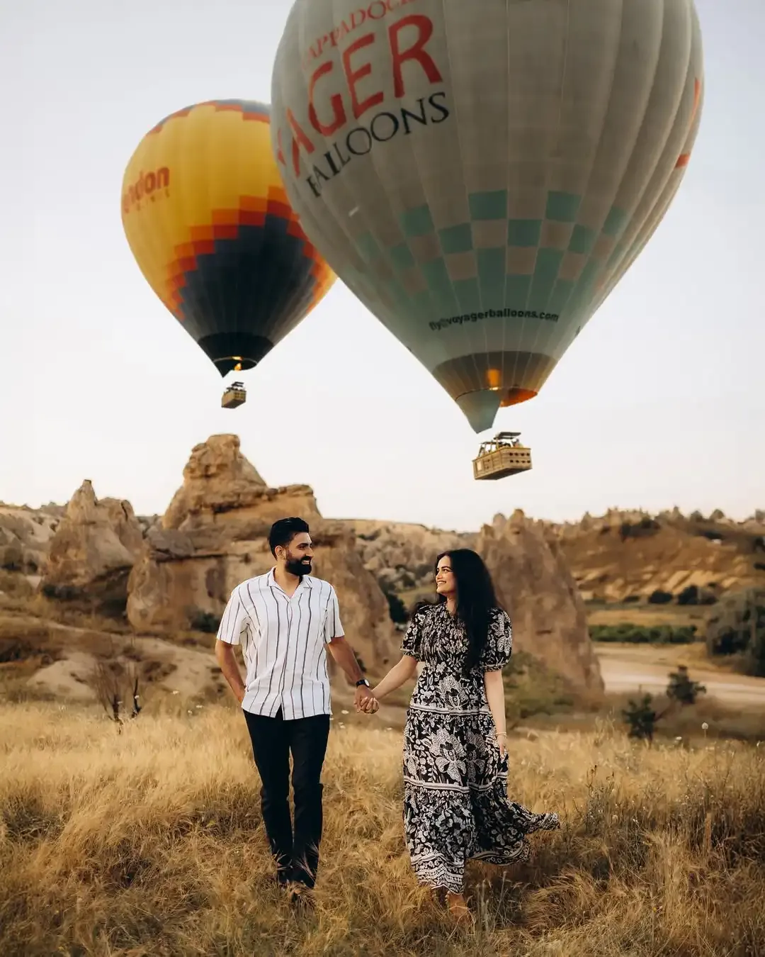 Magical Cappadocia Sunrise Couple Photoshoot: Balloons & Fairy Chimneys - Photo 6