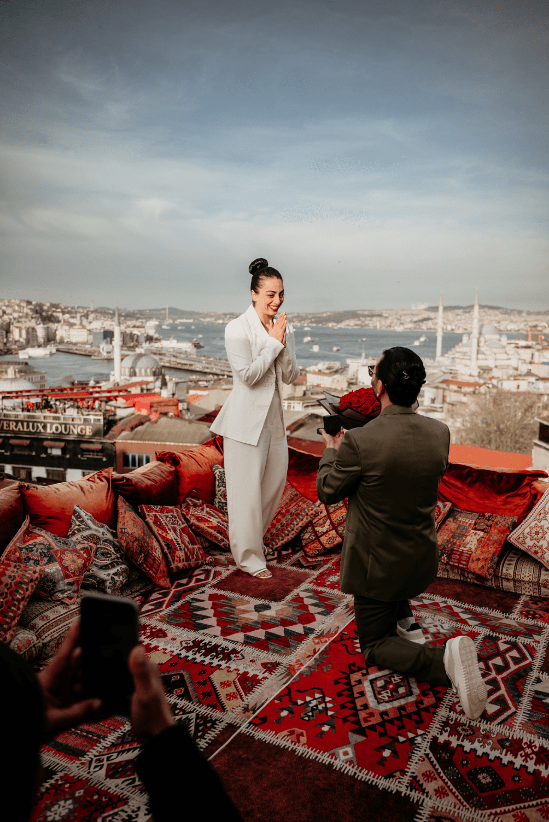 Überraschender Heiratsantrag auf einer Dachterrasse in Istanbul - Photo 2